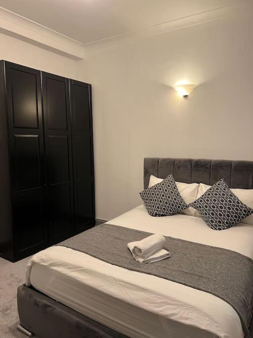 1 Bedroom Flat In Kings Cross! Лондон Экстерьер фото